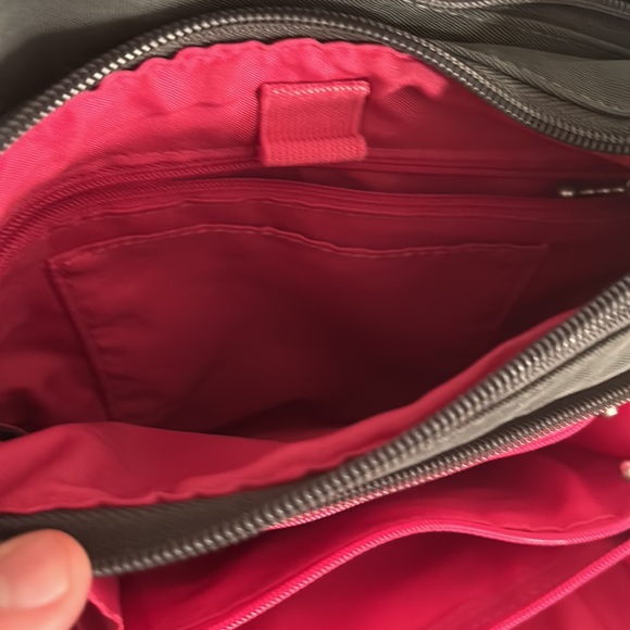 Super practical crossbody purse - Picture 5 of 7